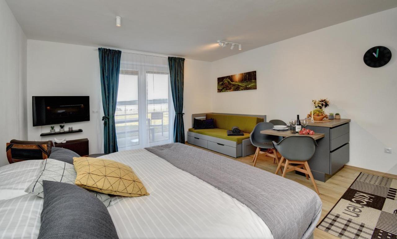 Apartman Lipno - Dve Zatoky 프라임부르크 외부 사진